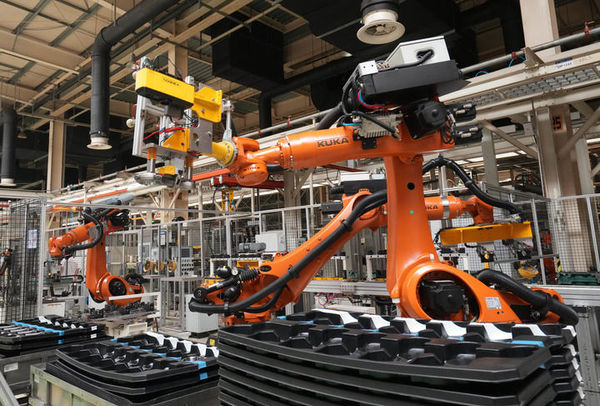 风雨洗礼中，中国智能机器人产业的崛起与韧性生长