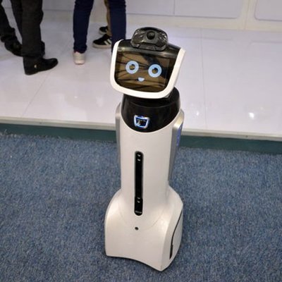 智能导购机器人租赁 商场新零售的语音服务与互动大屏革命